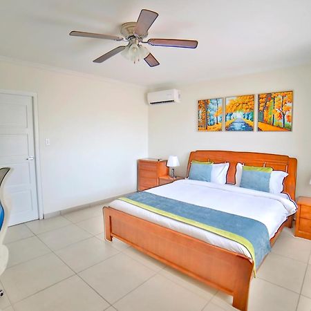 Pearl Aruba Condos Palm Beach Bilik gambar